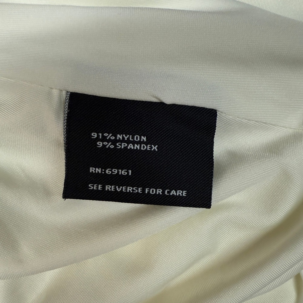 Carlisle Sleeveless Shell Top XL White Nylon Spandex Scoop Neck Layering Stretch - Picture 7 of 8